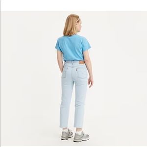 Levi’s 501® ORIGINAL FIT CROPPED WOMEN'S JEANS in light wash W 28 and L26 NWT!